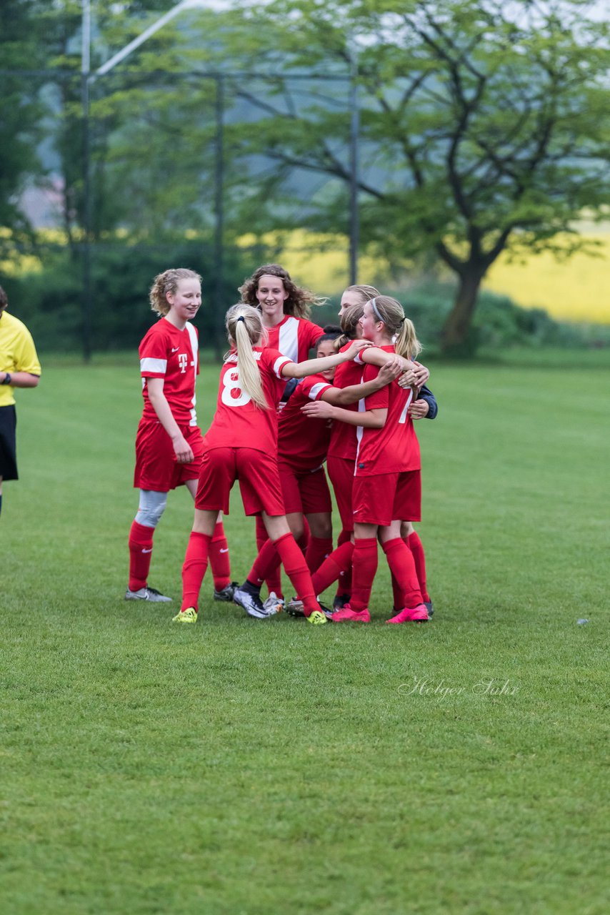 Bild 355 - wCJ SV Steinhorst/Labenz - VfL Oldesloe : Ergebnis: 18:0